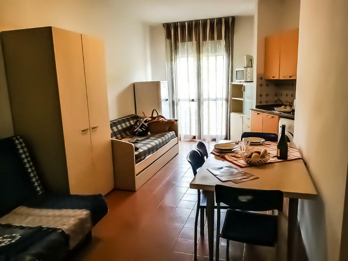Condominio Simma 2 Бібіоне Екстер'єр фото